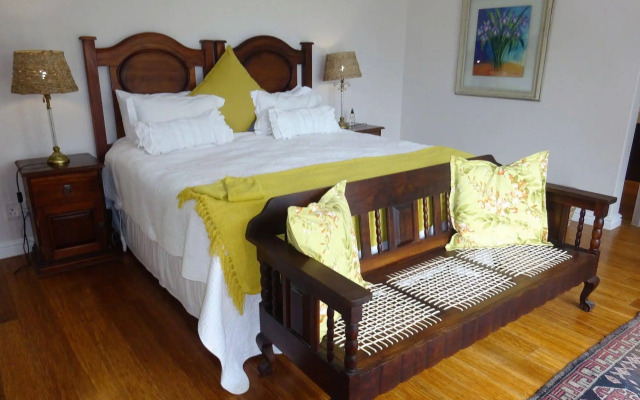 Walker Bay Manor