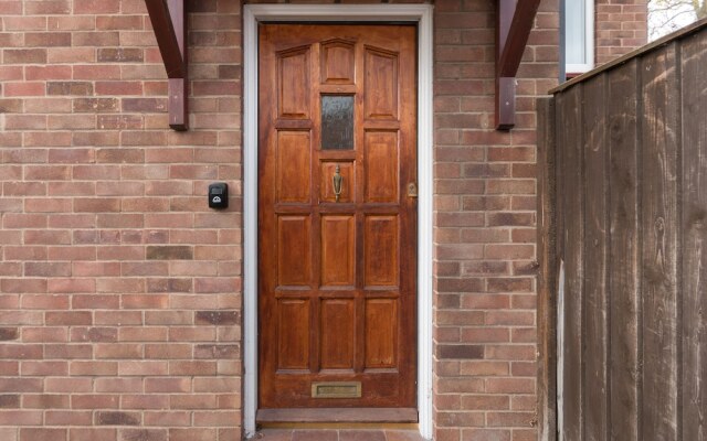Sulston Lodge 3-Bedroom House