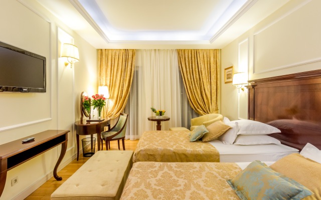 Hotel President Solin