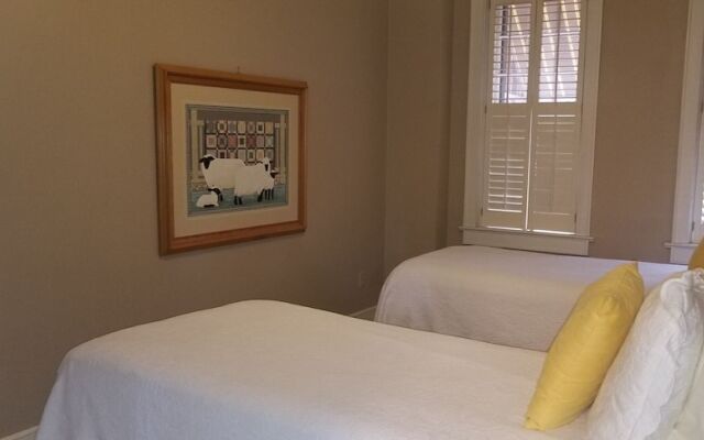 Downtown Guest Quarters Hotel