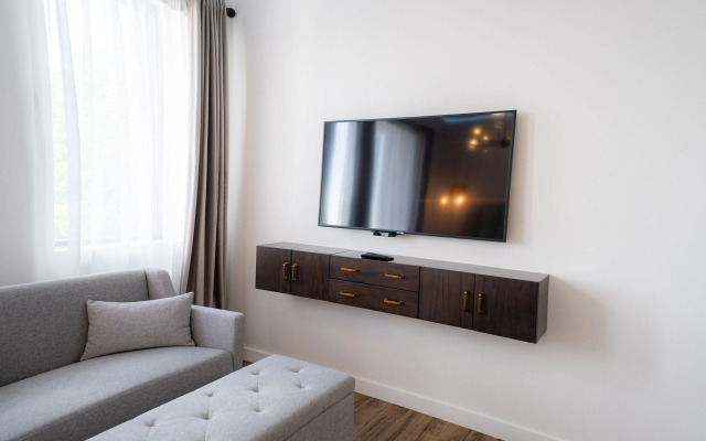 Mount Alverno Luxury Resorts