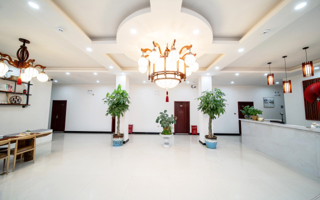 Puhua Hotel