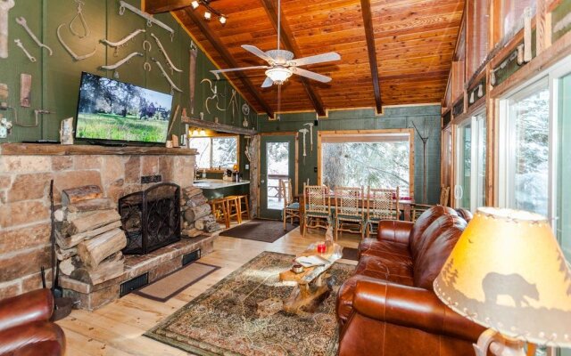 Treehouse On The Stream