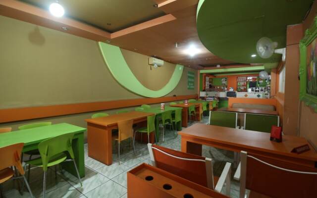 Airy Eco Syariah Tebet Stasiun Cawang Asem Baris Raya 158