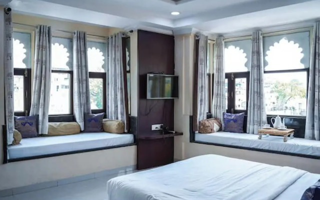 Hide-in Udaipur