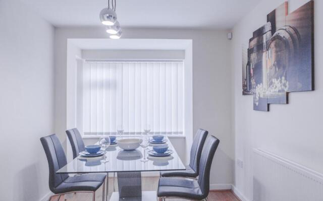 Salford Holiday Apartment Manchester