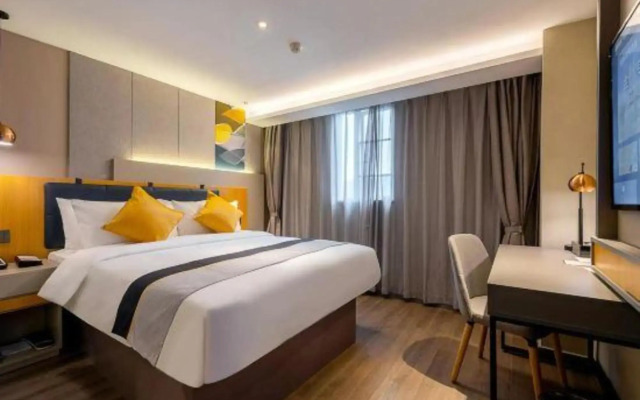 Homeinn Selected Hotel (Guangzhou Tianhe Longdong Botanical Garden Subway Station)