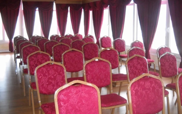 Triana Hotel