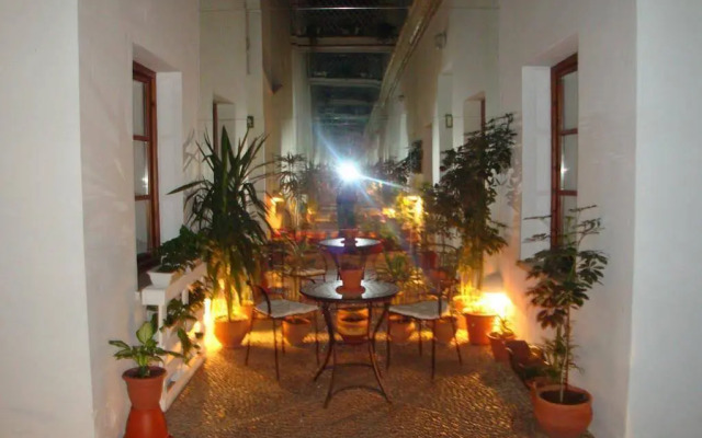 Hostal Puerta Carmona