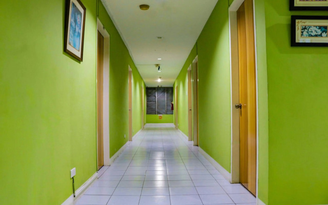RedDoorz @ Junquera Extension Cebu