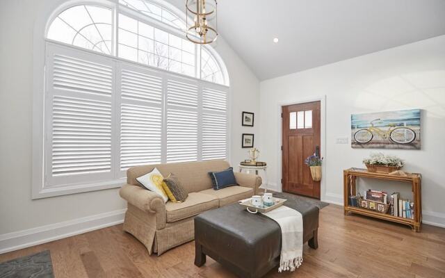 Lakeview Luxury Retreat