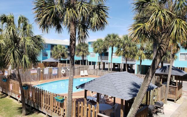 Lani Kai 109 by RedAwning