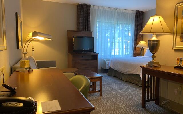 Staybridge Suites Milwaukee West-Oconomowoc by IHG