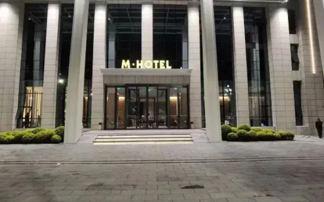 M Hotel
