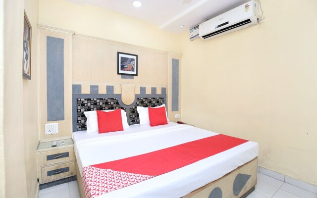 Gulshah Hotel by OYO