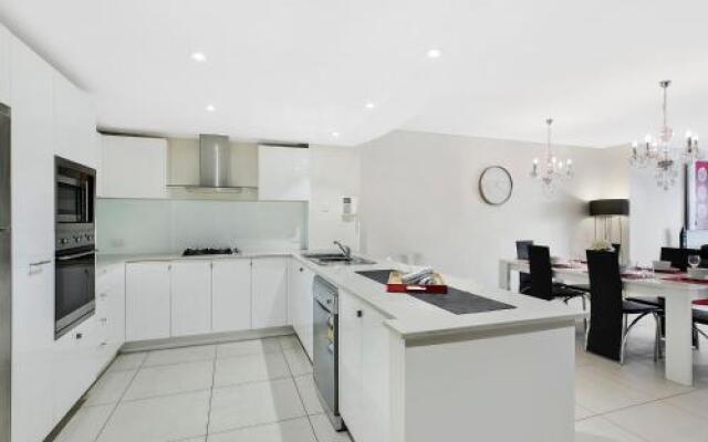 Coast Luxury Apartment Penthouse 23