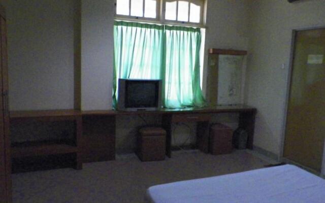 Hotel Lestari Permai