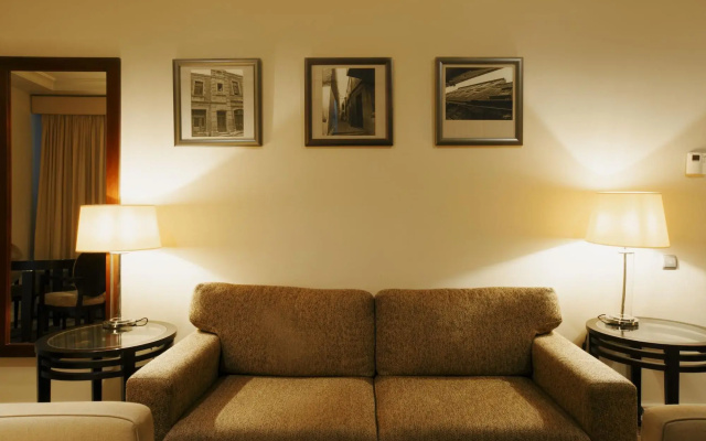 Royal Garden Hotel