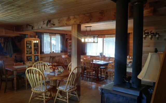 Wolfwood Guest Ranch