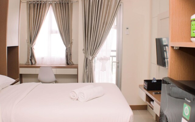 Fancy And Comfy Studio Apartment At Transpark Juanda Bekasi