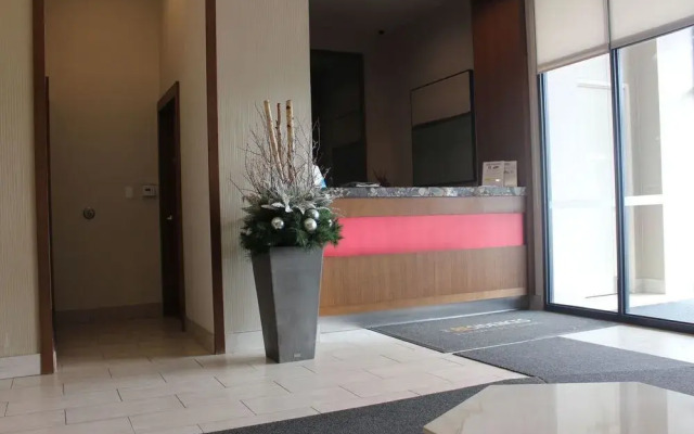 Accurate Plus Furnished Apartment - Square One Parkside Village