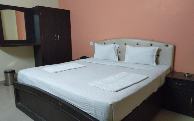 Hotel Paras Plaza
