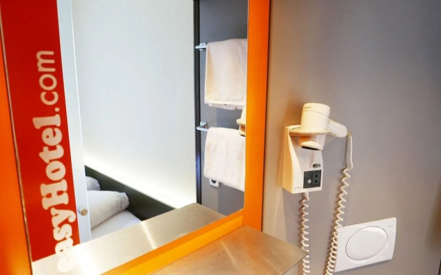 easyHotel Zürich City Centre