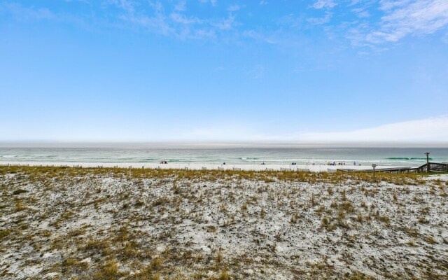 Inlet Reef 102 2 Bedroom Condo by RedAwning