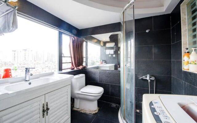 Shenzhen To World Holiday Apartment