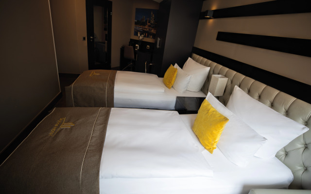 Skyline Hotel