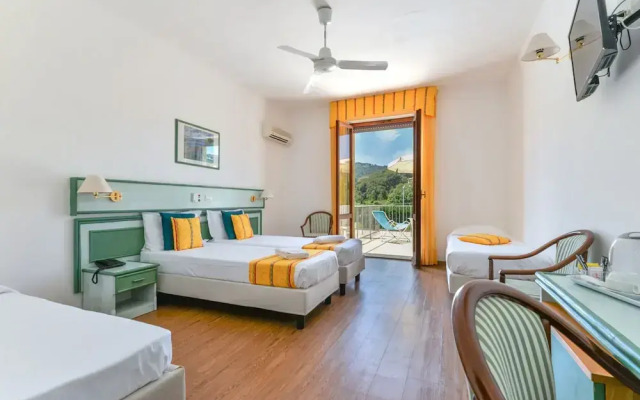 Hotel in Capoliveri with private beach