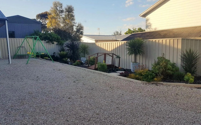 LUXURIOUS Couples Escape, SPA BATH, Netflix, NBN