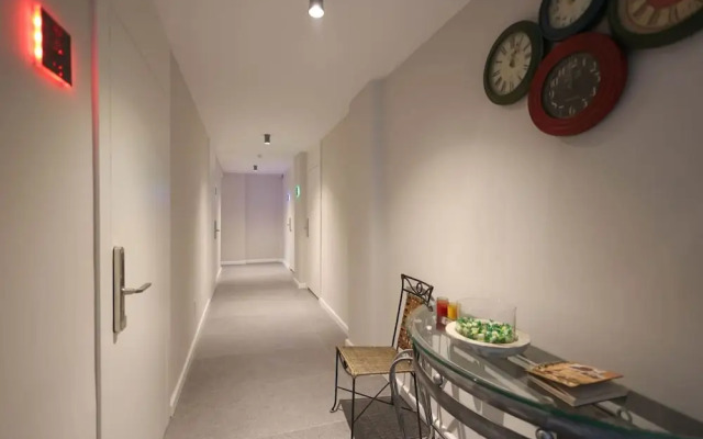 Grandstay Studios 103