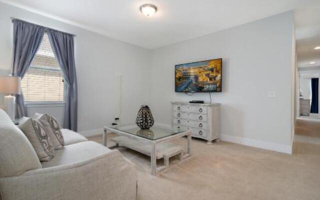 Eight Bedrooms with Pool & Spa 481