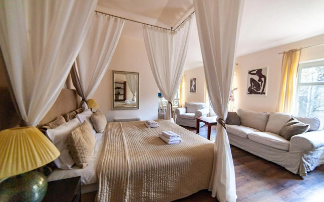 Lounge Apartments