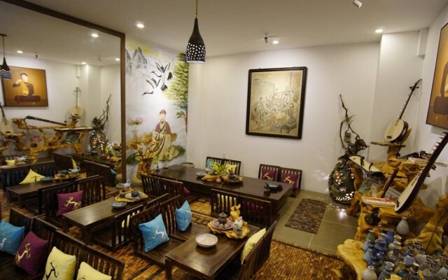 Phuong Tran Apartment and Hotel