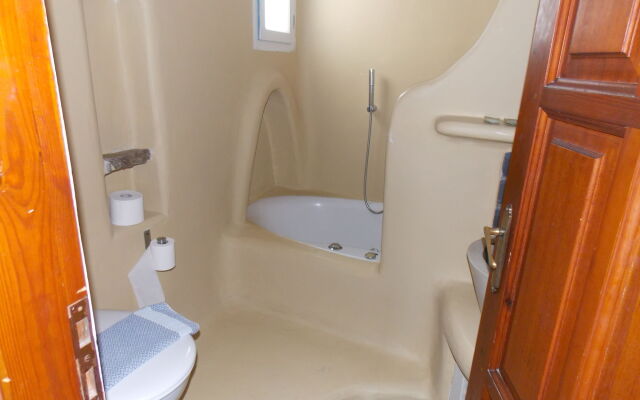 Studios and Suites Rania
