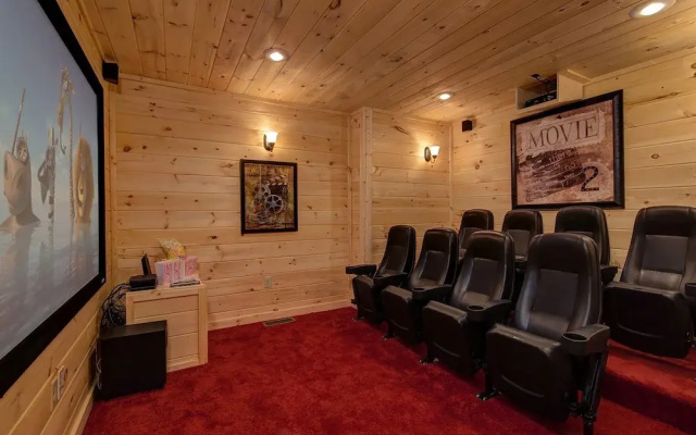 Incombearable Luxury 2 Bedrooms 2 Bathrooms Home