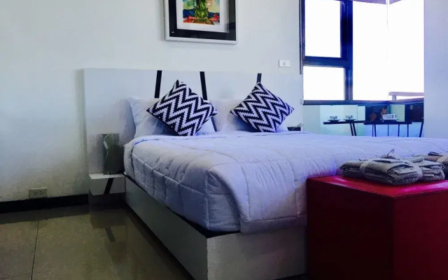 Naiharn Beach Condo by High Class Asia