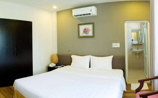 Sunflower Hotel