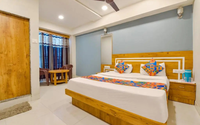 Fabhotel Apollo