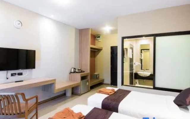 Avana Bangkok Hotel & Convention Centre
