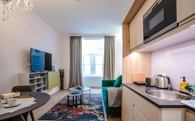 High Street Suites