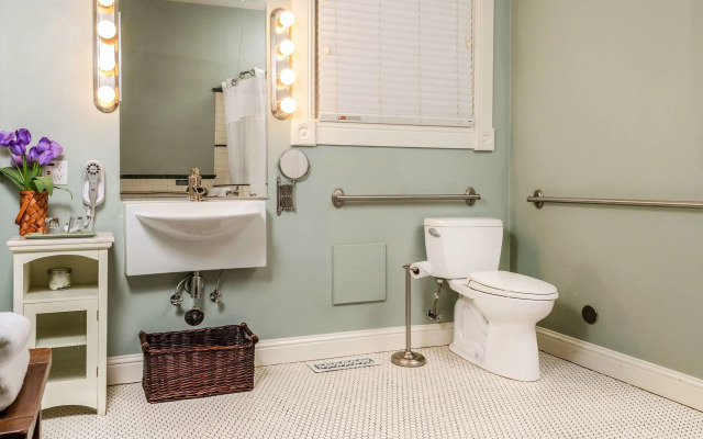 Holiday Inn Express & Suites Eagan - Minneapolis Area by IHG