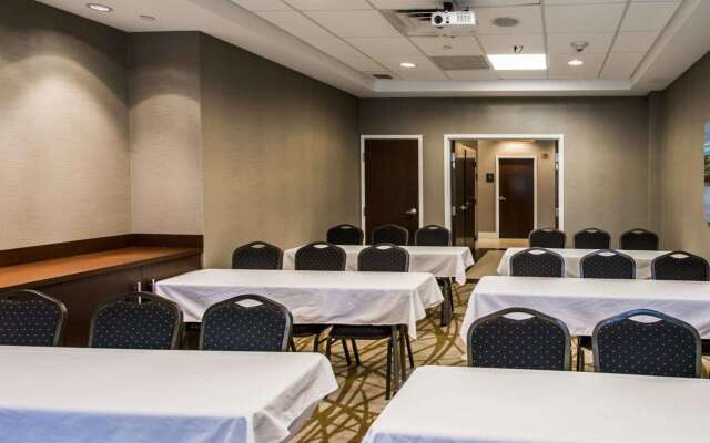 Comfort Suites Miami Airport North