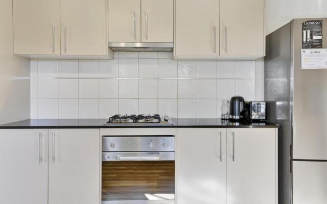 Terrific Taloumbi, Cosy & Spacious, Free Wifi