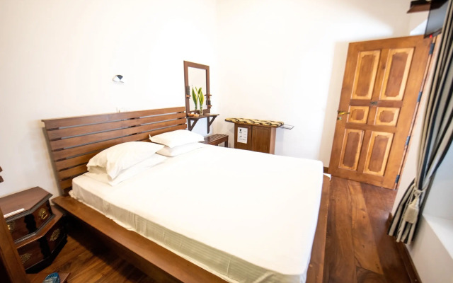 New Old Dutch House Galle Fort