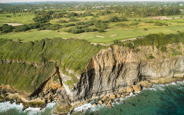 Royal Isabela