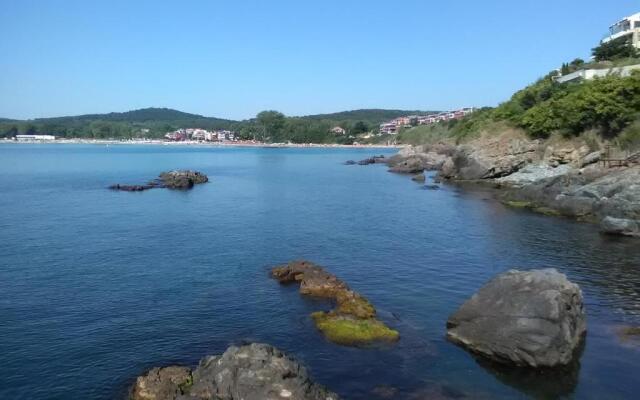 Sea Dream Villa, studio above the sea