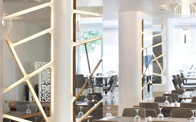 Blue Bay Platinum Hotel